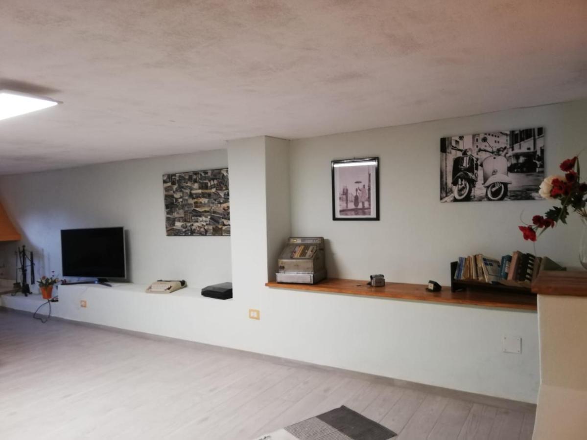 Lorna House Appartement Tortolì Buitenkant foto